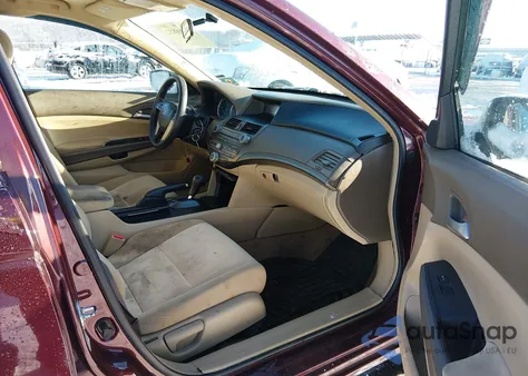 2008 Honda Accord 2.4 Lx z USA, uszkodzony, nr VIN 1HGCP26398A121235